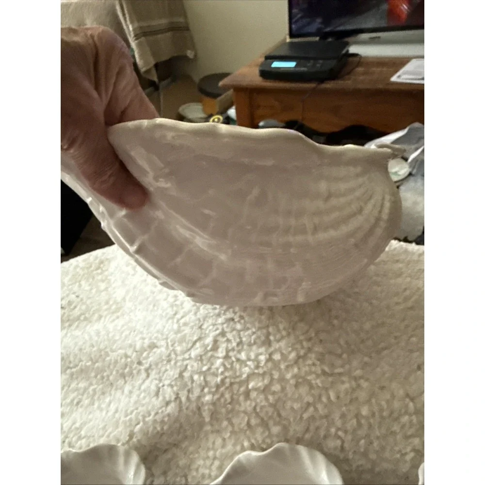 Pottery Barn Shell Salad Bowl Large W/3 Small Salad Bowls White 11